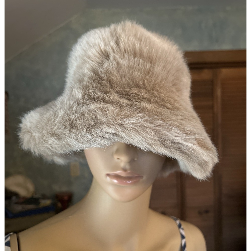 Betmar New York Vintage Faux Fur Cloche‎ Hat Beige 60s 70s Union Made USA - Picture 3 of 11